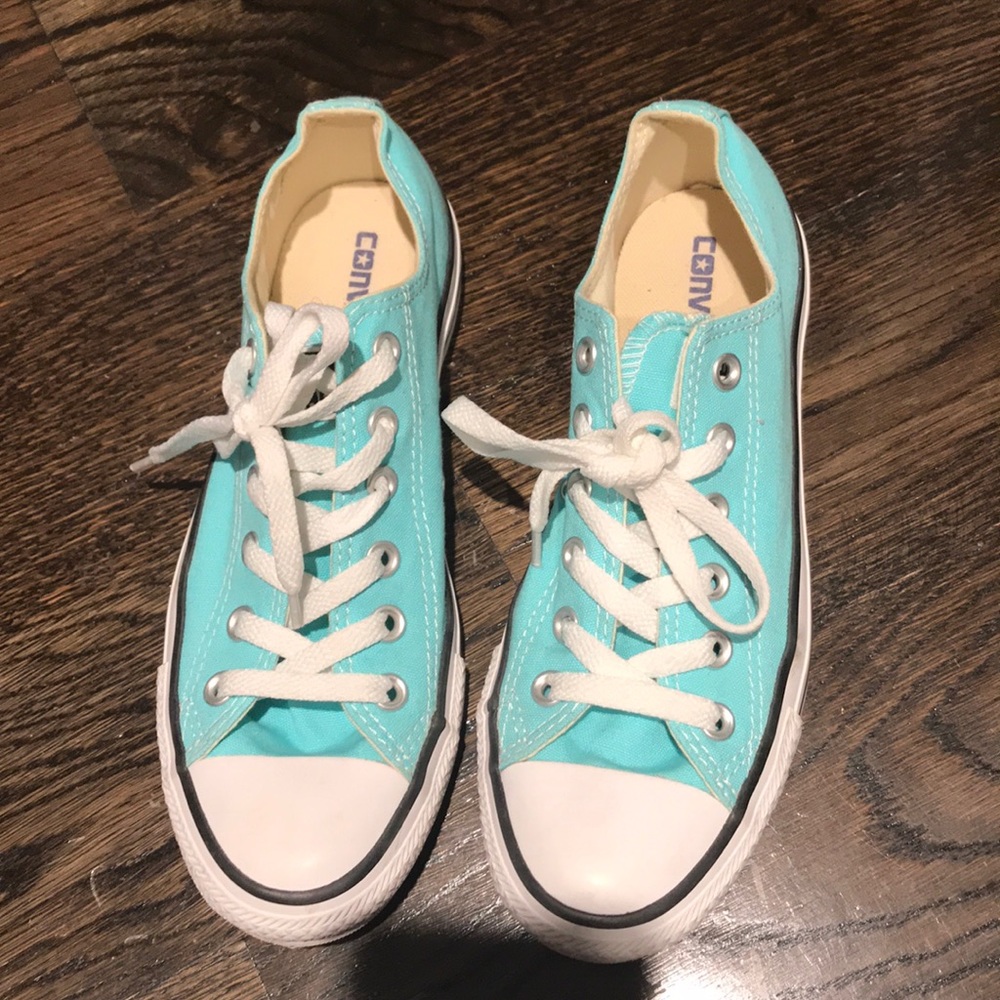 Tiffany blue converse size 8 womens